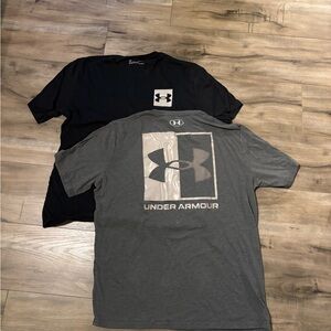 Under Armour Men's Black and Gray Short Sleeve Tees